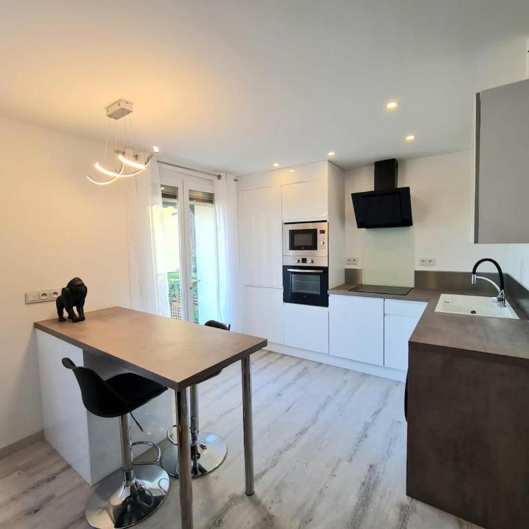 Appartement proche mer, climatisé, netflix - Appartamento con 2 Camere da Letto e Balcone - 25