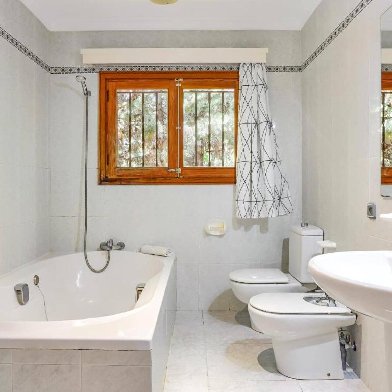 Villa Mas by Villa Plus - Villa - 26