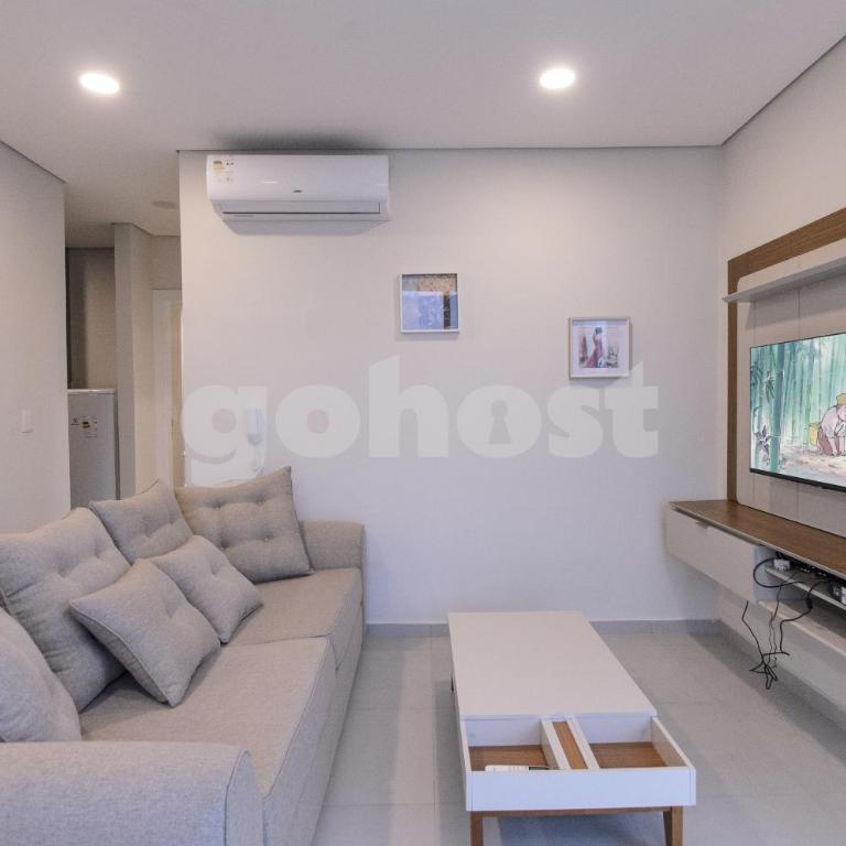 Modern 1 bed apt two blocks from Shop del Sol - Apartment - 1
