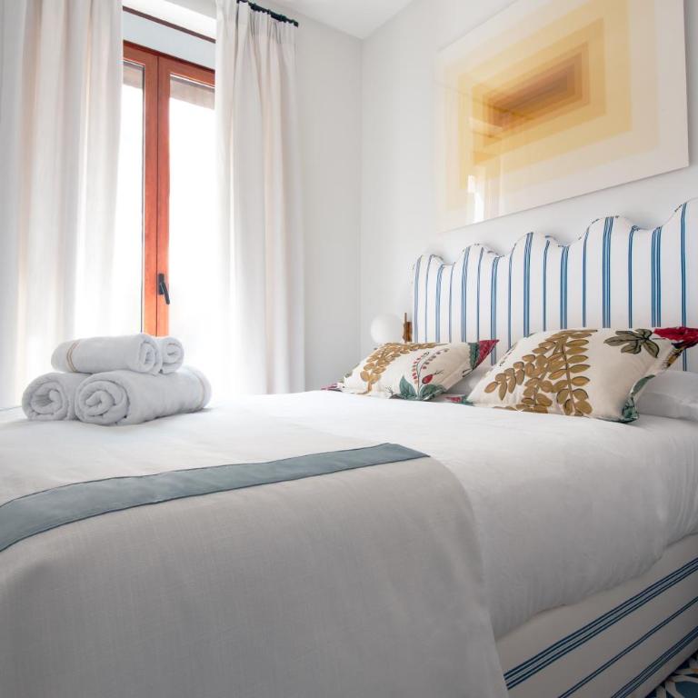 La Casa del Mar-Cabañal 3BR Suites - Three-Bedroom Apartment - 18