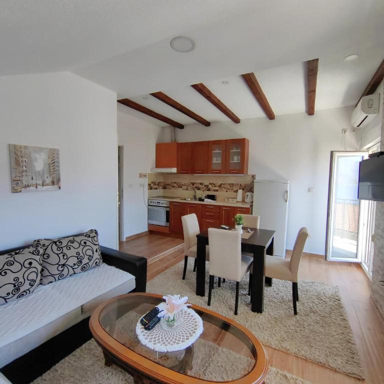 Apartments Andrea - Two-Bedroom Apartment - 22