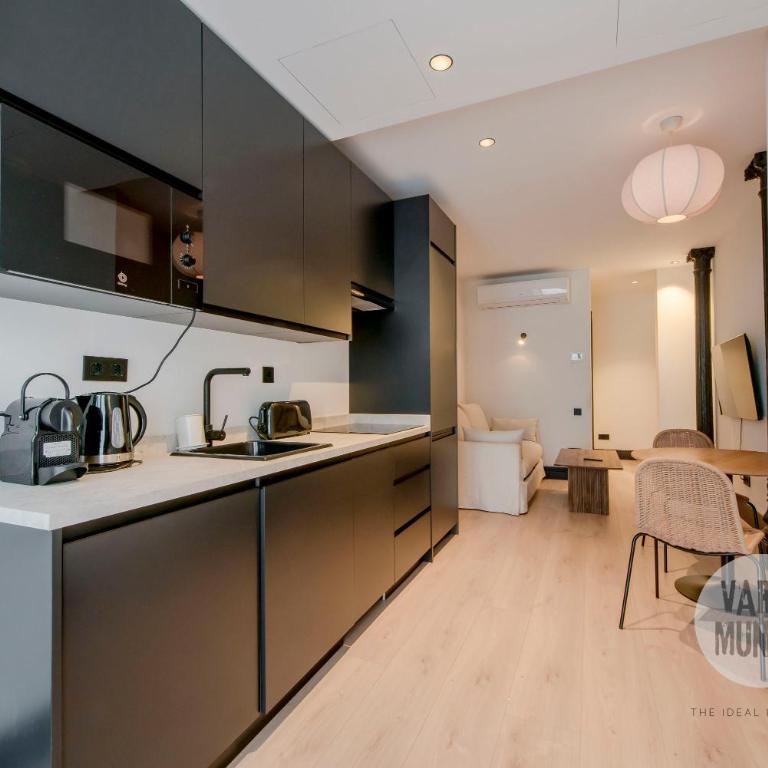 Diversión y confort para 10, ven a Duque de Rivas 8 E3 - Apartamento - 4