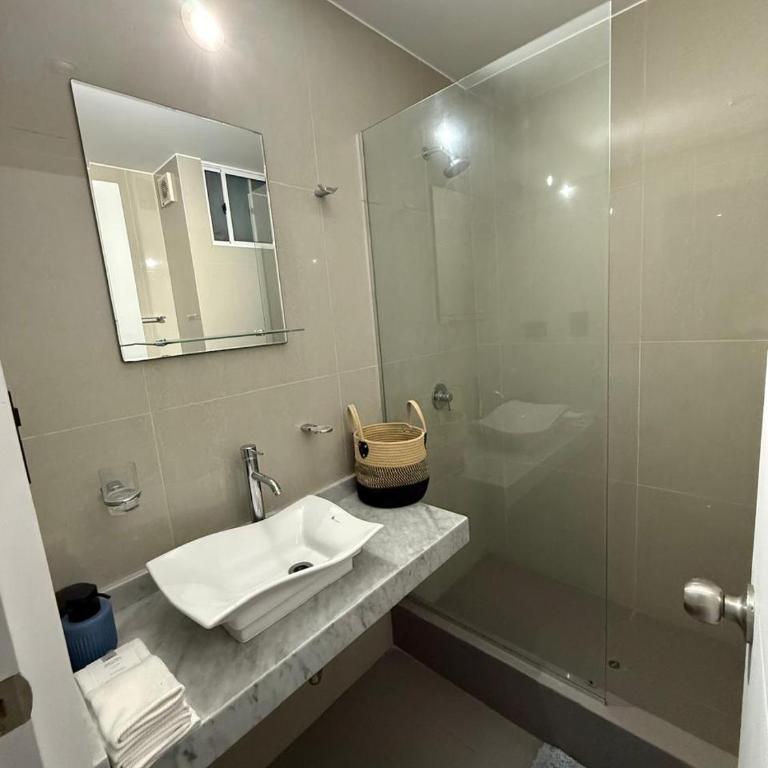 The Palms at Miraflores - One-Bedroom Apartment - 10