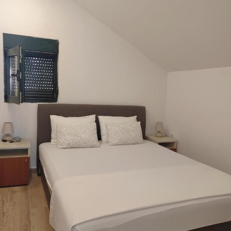 Apartments Andrea - Two-Bedroom Apartment - 7