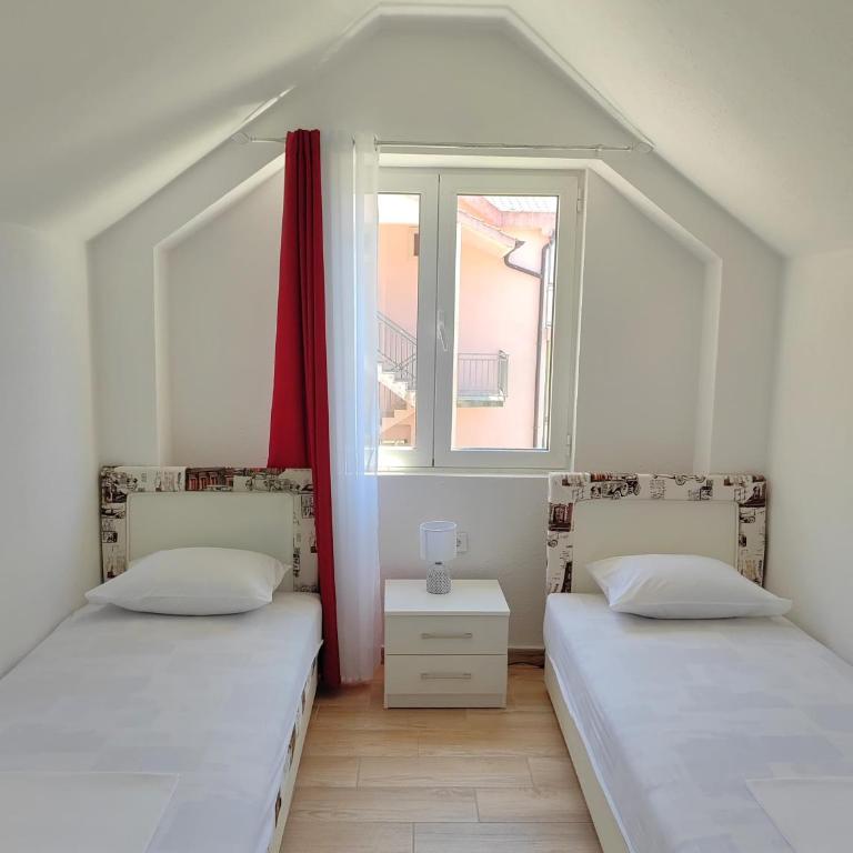 Apartments Andrea - Two-Bedroom Apartment - 11