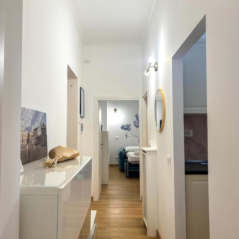 Modern apartment with Private Balcony Near Colosseum - Appartamento con 1 Camera da Letto - 25