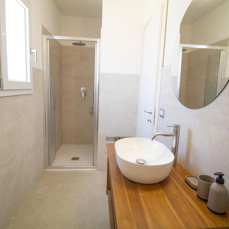 Borgo Bianco Affittacamere - Camera Matrimoniale con Vista Piscina - 5