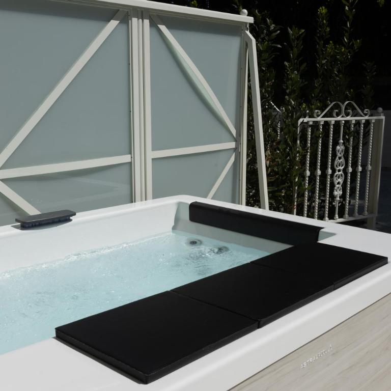 Hotel Luze Boutique San Sebastian - Habitación Deluxe con bañera de hidromasaje en la terraza - 15