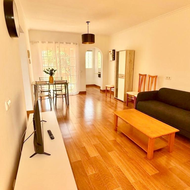Casa del Gato - Four-Bedroom Vacation Home - 16