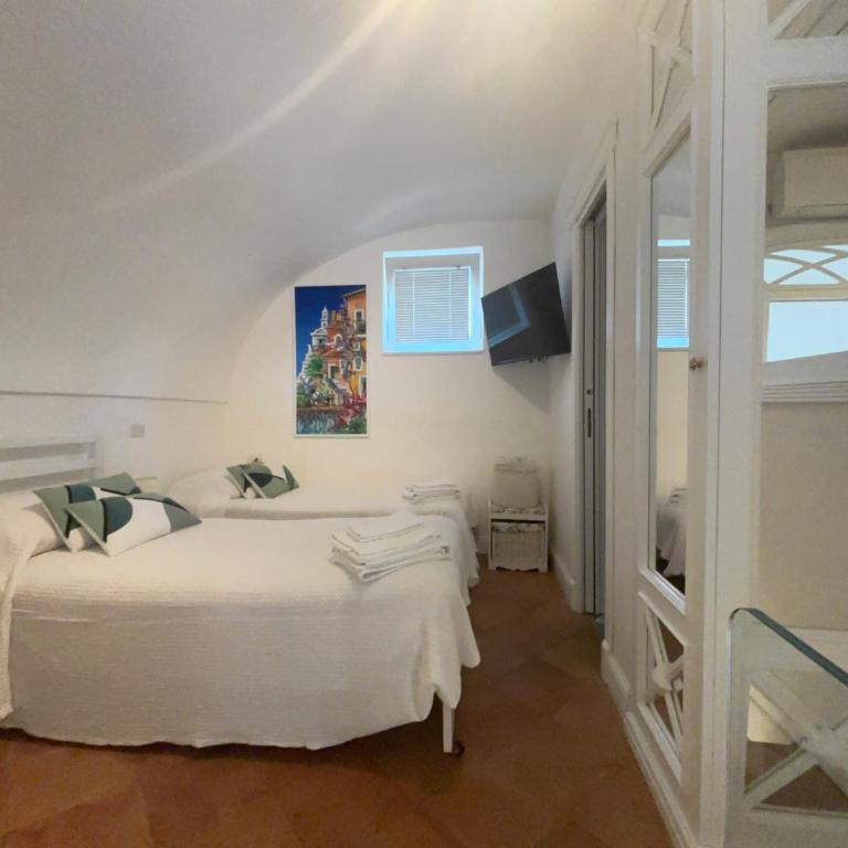 LUXURY HOUSE "VILLA POMPEIANA" Via CAMERELLE CON TERRAZZA VISTA MARE - Appartamento con 2 Camere da Letto e Vista Mare - 48