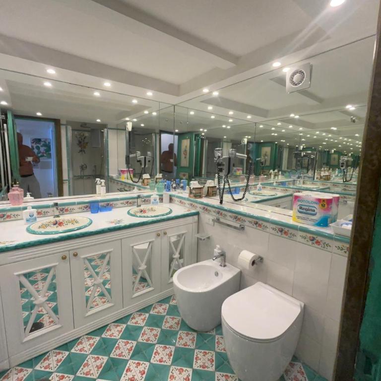 LUXURY HOUSE "VILLA POMPEIANA" Via CAMERELLE CON TERRAZZA VISTA MARE - Appartamento con 2 Camere da Letto e Vista Mare - 44