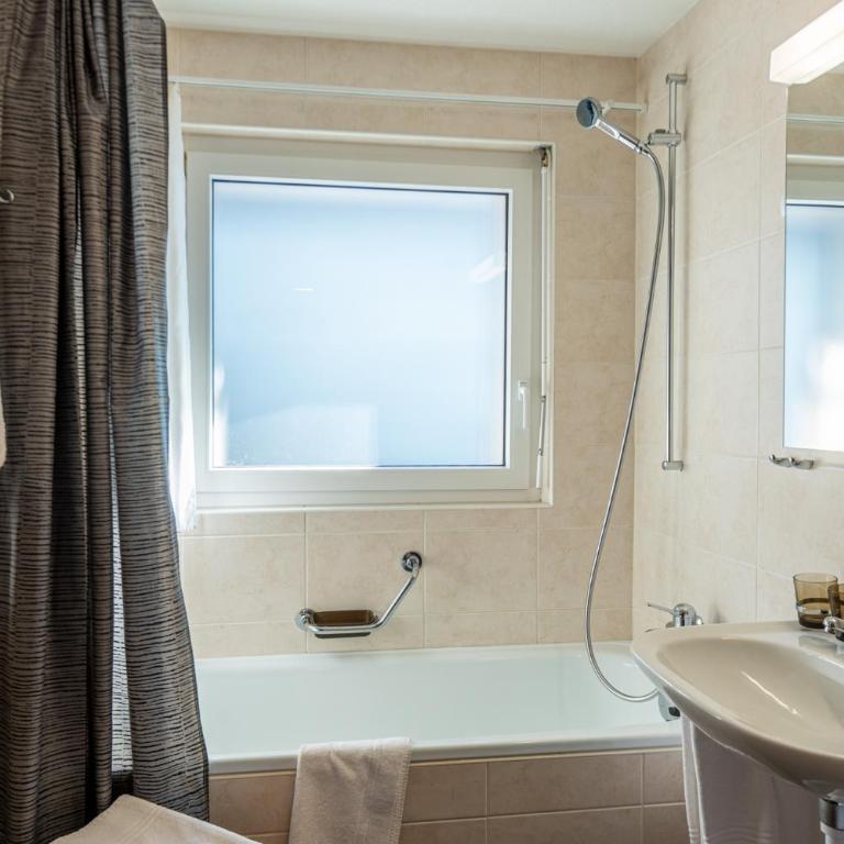 Allegra Apartments - Apartment mit 2 Schlafzimmern und Bergblick - 8