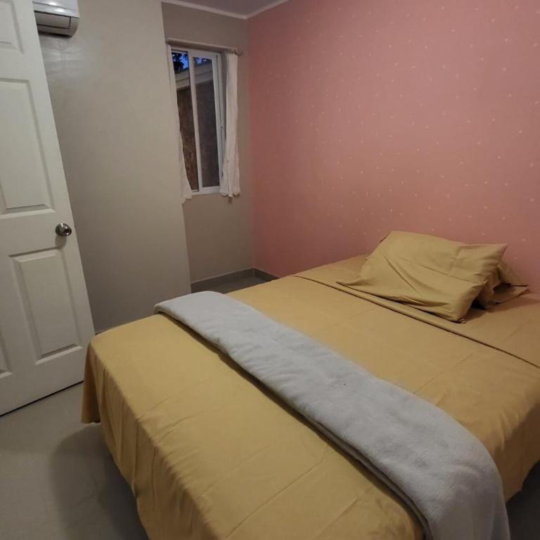 Comfortable New Family House - Three-Bedroom Vacation Home - 12