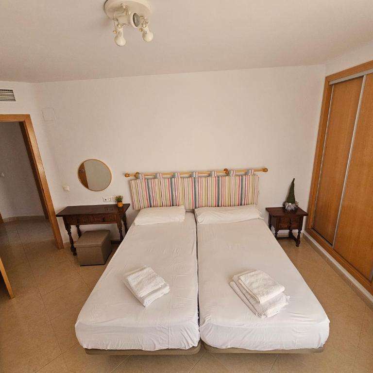 Ifach & Sea View Retreat Calp - Two-Bedroom Apartment - 18