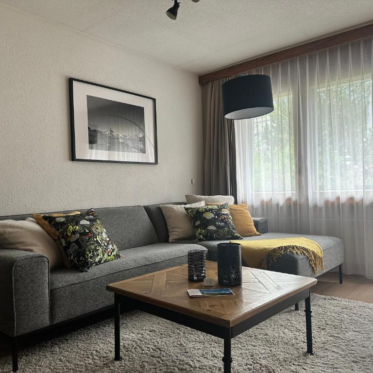 Allegra Apartments - Apartment mit 2 Schlafzimmern und Bergblick - 11