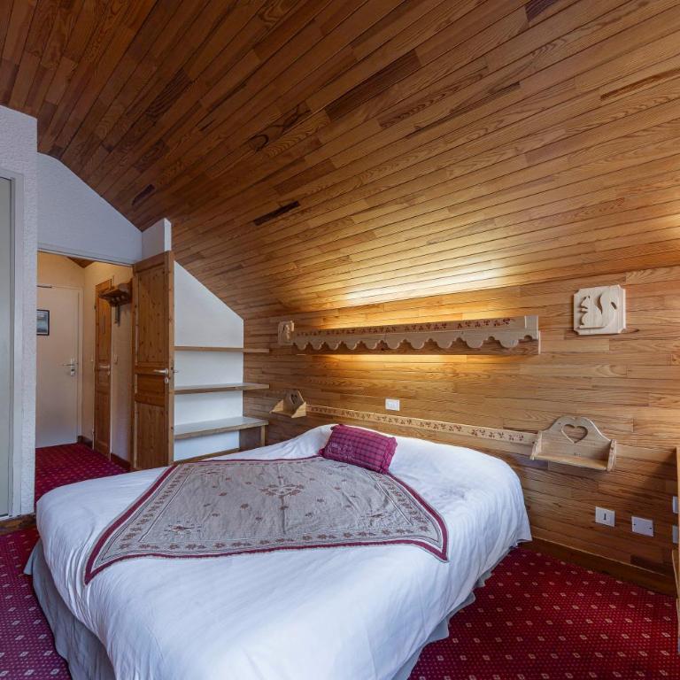 Hôtel Ecureuil - Chambre Familiale - 8