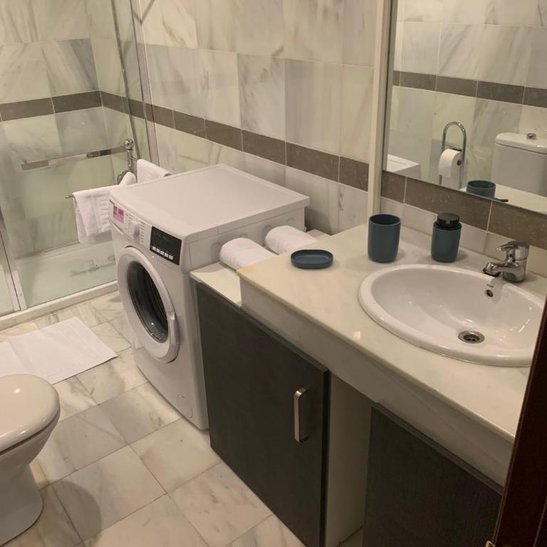 San Lázaro Square Apartment - One-Bedroom Apartment - 5