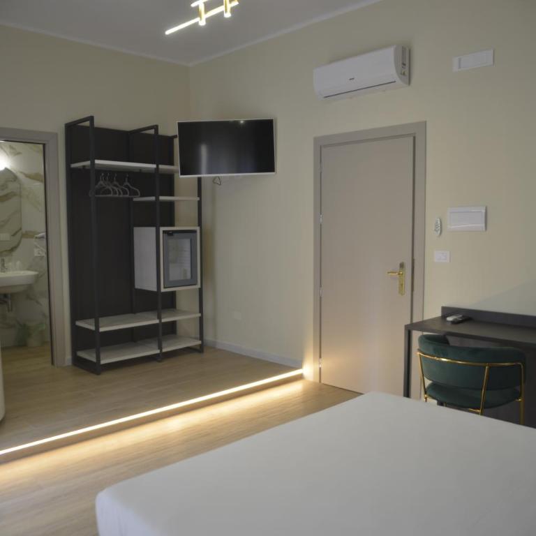HT Room Spa & Suite - Camera King con Vasca Idromassaggio - 8
