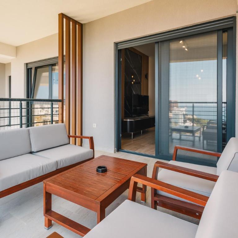 SeaSide Luxury Apartments - One-Bedroom Apartment with Sea View and Terrace - 11