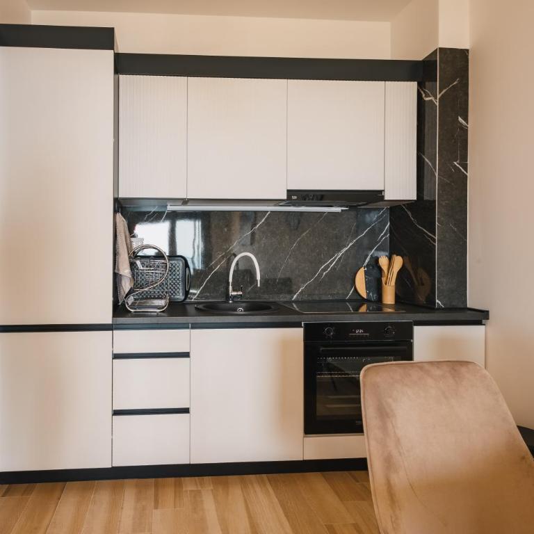 SeaSide Luxury Apartments - One-Bedroom Apartment with Sea View and Terrace - 15