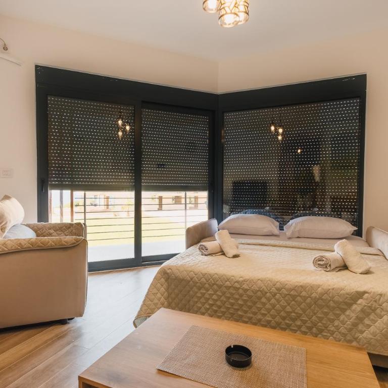SeaSide Luxury Apartments - Studio Apartment with Balcony - 44