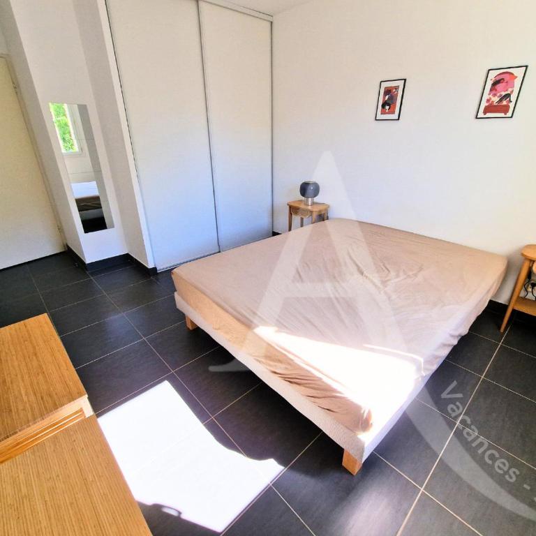 T2 moderne avec terrasse, WiFi et place de parking - Apartment - Erdgeschoss - 12