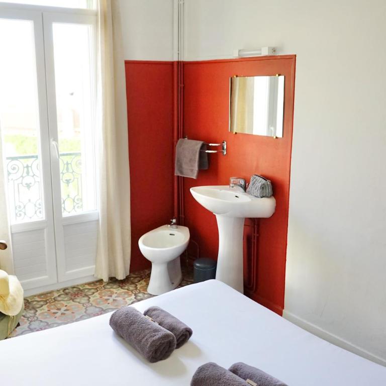 LA CASA DINA - Standard Double Room with Shared Bathroom - 7