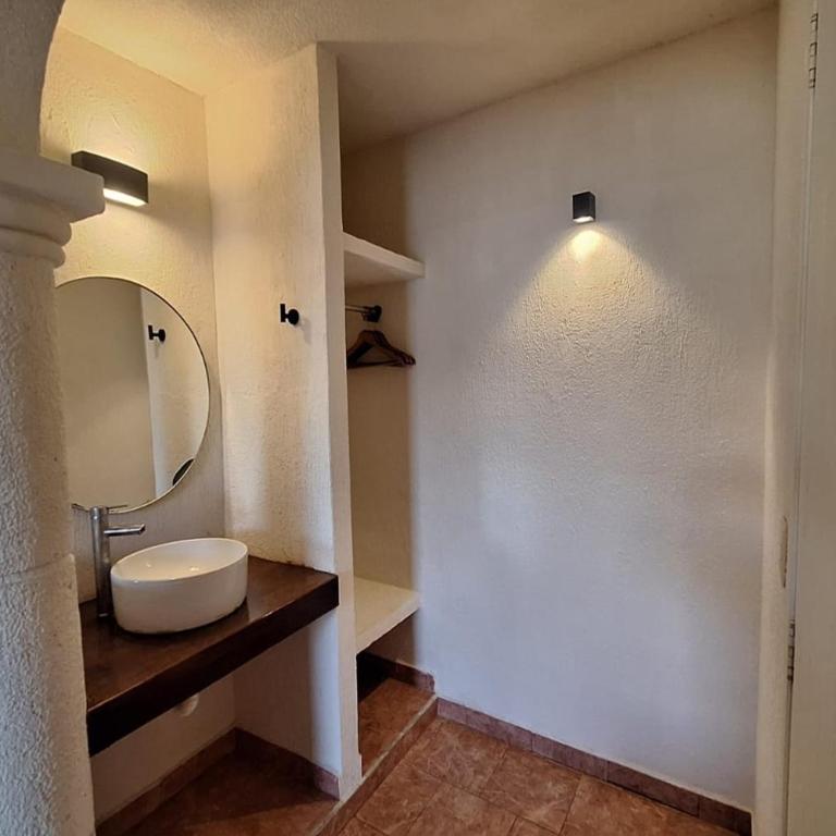 Capital O Hotel Rolovi Cancún - Deluxe Suite room - 7