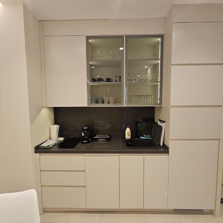 Montebay Apartment - One-Bedroom Apartment - 7