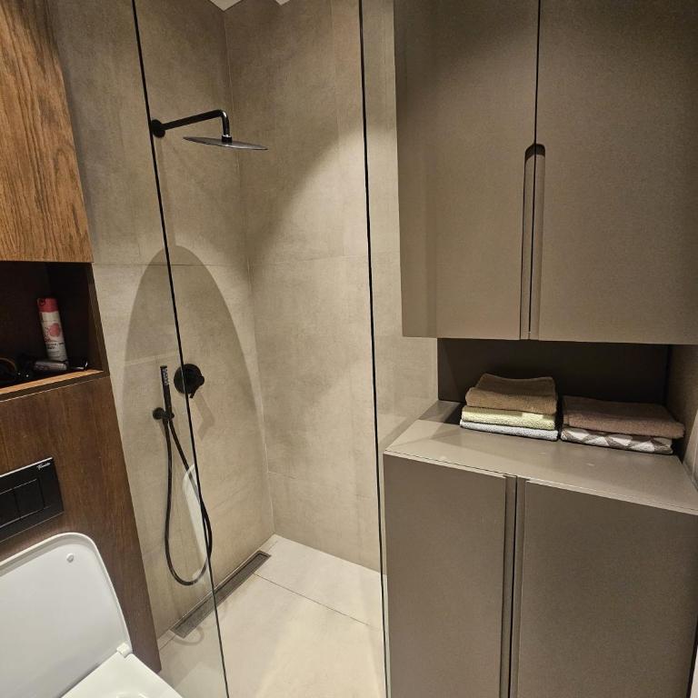 Montebay Apartment - One-Bedroom Apartment - 9