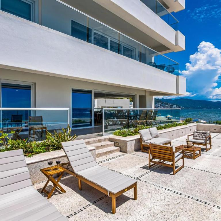 Beachfront, Private Pool, Theatre Room, Views! - Apartamento - 22
