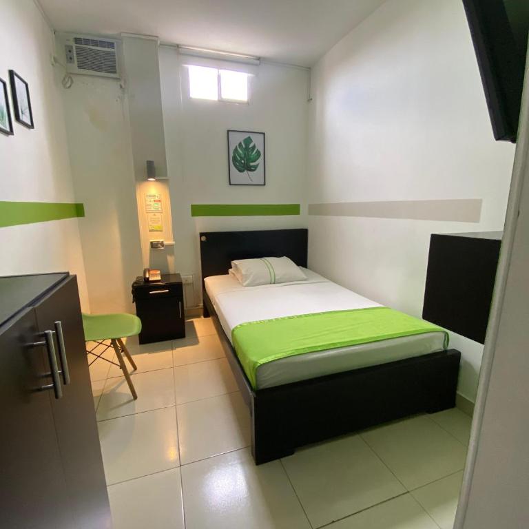 Hotel Colors - Centro Cali - Habitación Individual Pequeña - 1