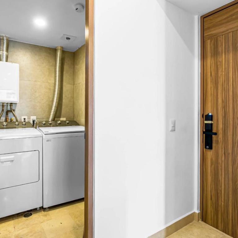 Beachfront, Private Pool, Theatre Room, Views! - Apartamento - 65