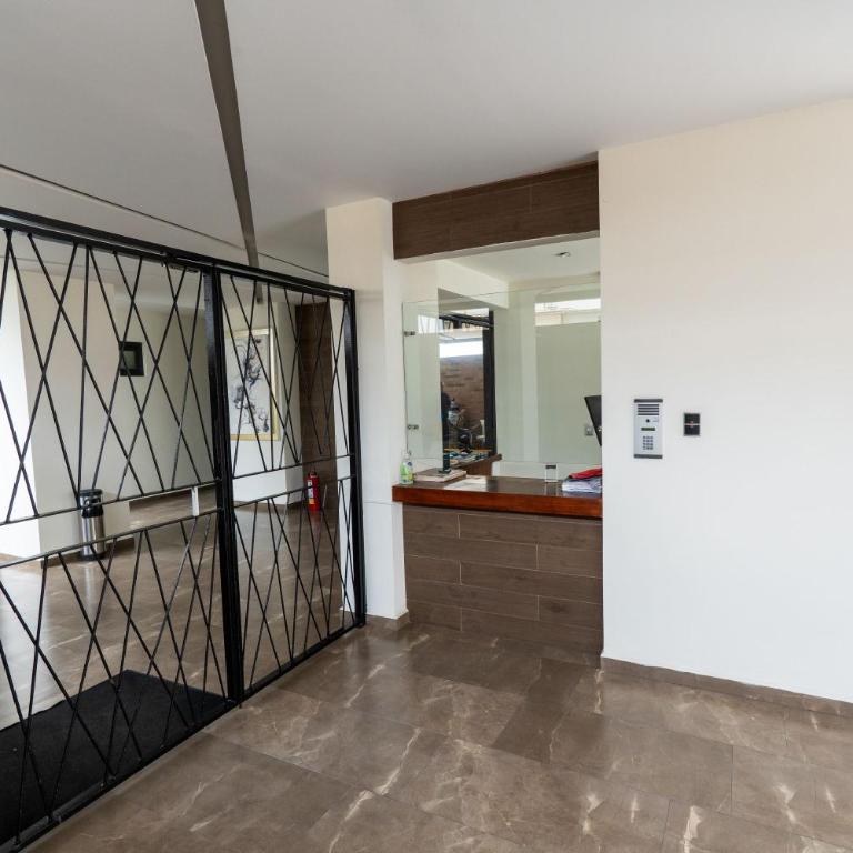 4 Person Occupancy, 1 block from Ocean - Apartamento de 2 dormitorios con terraza - 39