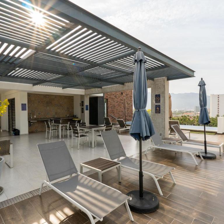 4 Person Occupancy, 1 block from Ocean - Apartamento de 2 dormitorios con terraza - 36