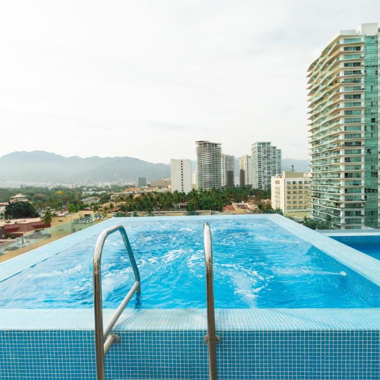 4 Person Occupancy, 1 block from Ocean - Apartamento de 2 dormitorios con terraza - 26
