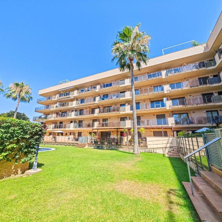 LITORAL COSTA DORADA - MARINA BAJO Only families - Apartamento de 3 dormitorios - 35
