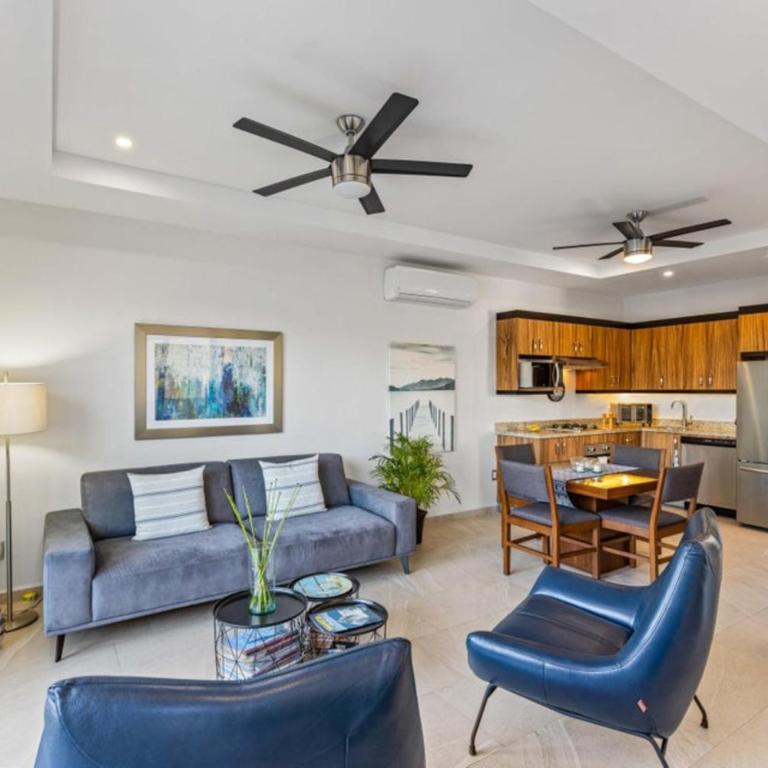 4 Person Occupancy, 1 block from Ocean - Apartamento de 2 dormitorios con terraza - 10