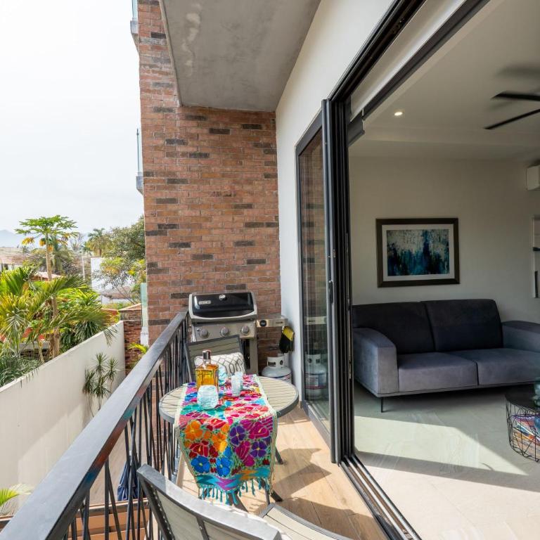 4 Person Occupancy, 1 block from Ocean - Apartamento de 2 dormitorios con terraza - 15