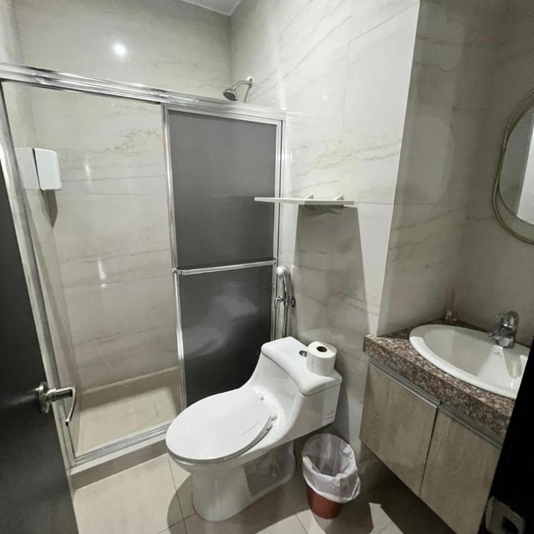 Luminoso, Moderno, Pisicina - Two-Bedroom Apartment - 27