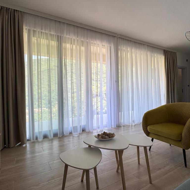 HiL's Bay View Apartments - One-Bedroom Apartment - 27