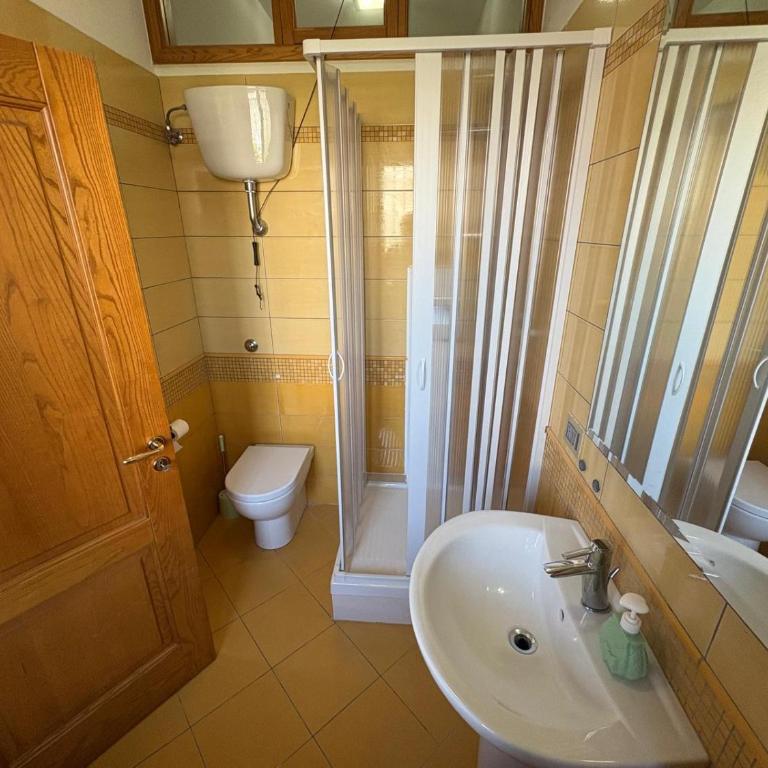 OHANA Rooms Pompei - Camera Tripla con Bagno Privato - 7