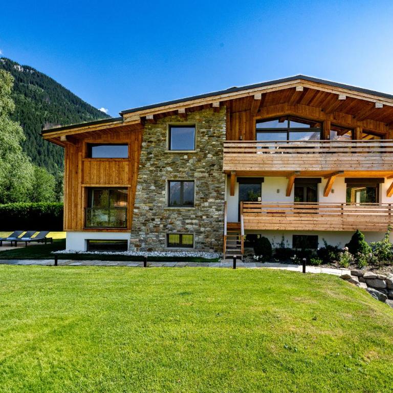 Chalet Josephine, Chamonix Les Bois - Superior Chalet - 1
