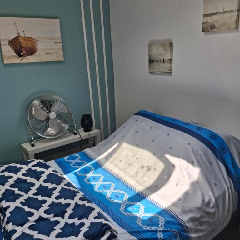 Studio Cosy climatisé 50 mètres de la gare 5 mn du centre 10 mn des plages - Apartment mit 1 Schlafzimmer - 1