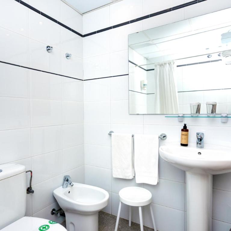 Hotel Medes II - Double or Twin Room - 4