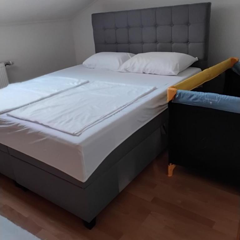 Apartman Aldina - One-Bedroom Apartment - 1