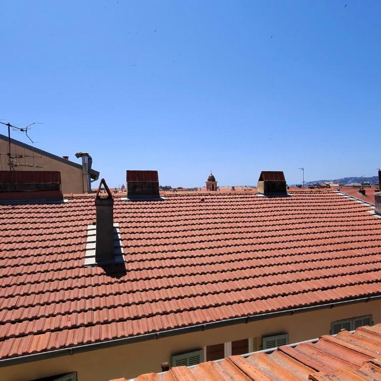 Jolie chambre Privée Centre-Ville - Double Room with Shared Bathroom - 11