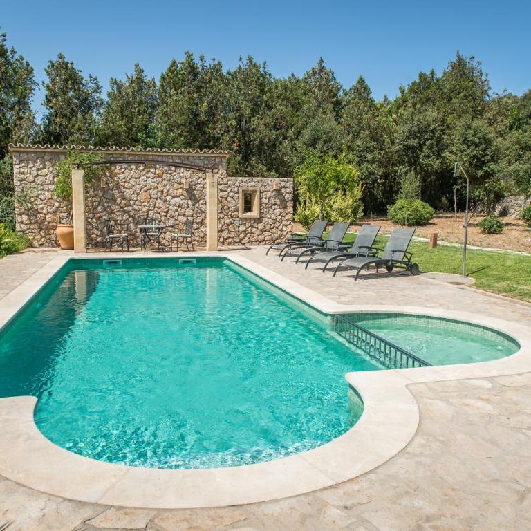 VILLA LLENYATER by MAINVILLAS you home less than 1km from the center of Pollença - Villa Superior - 25