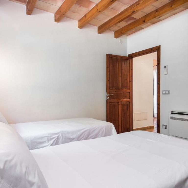 VILLA LLENYATER by MAINVILLAS you home less than 1km from the center of Pollença - Villa Superior - 20