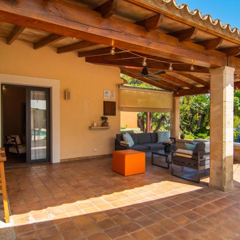 VILLA LLENYATER by MAINVILLAS you home less than 1km from the center of Pollença - Villa Superior - 55